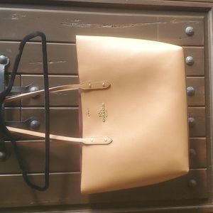 Lightweight Coach Tote